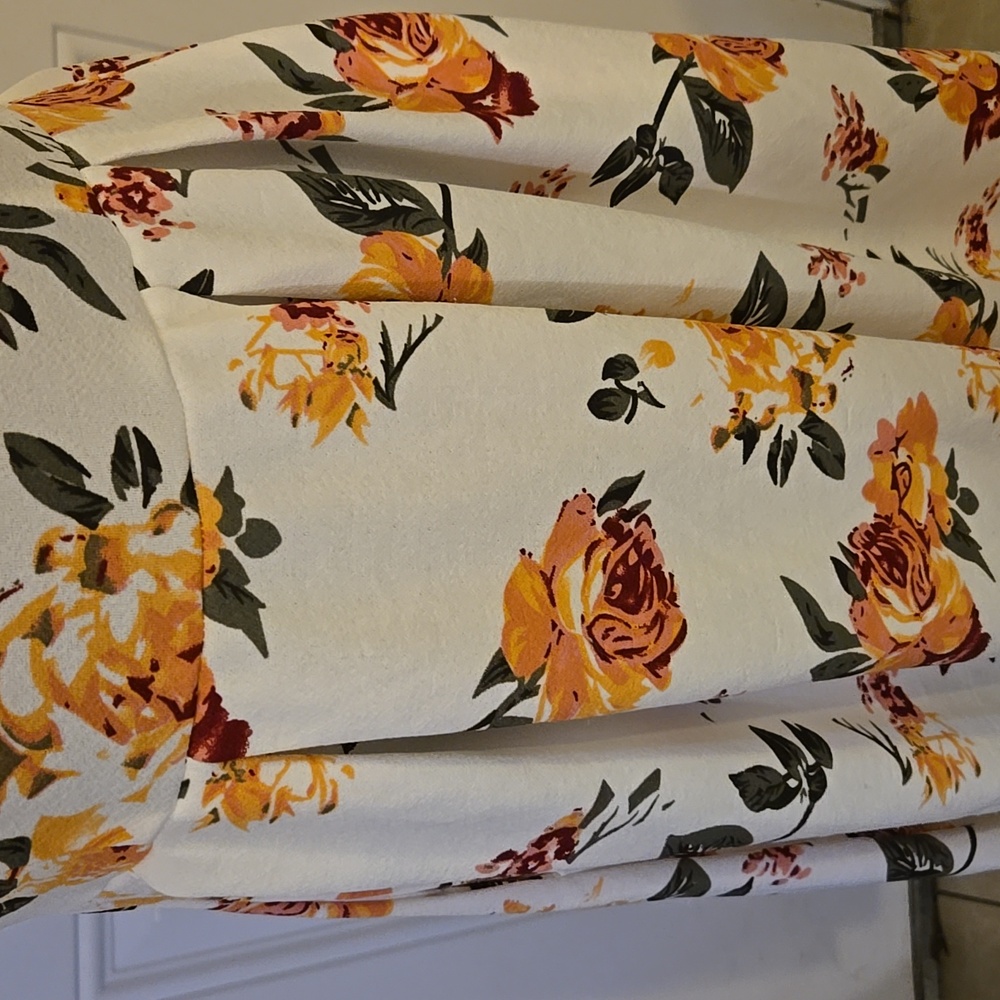 Dress - Picture 3 of 5